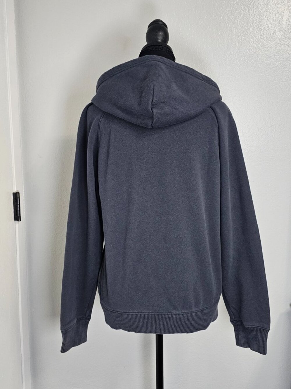 Old Navy Gray Full Zip Women's Hoodie Sweatshirt- Size Small - Picture 3 of 7